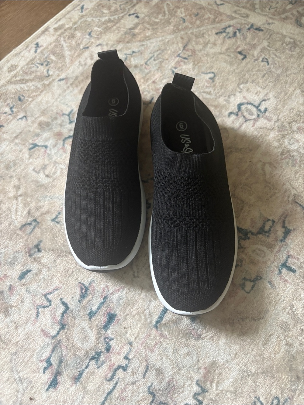✅Firm Price✅Women's Slip-On Knit Sneakers in Black